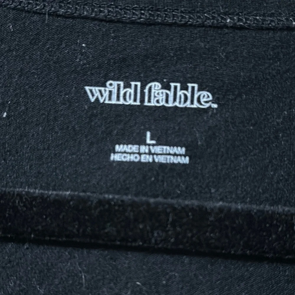 Wild Fable Black Sleeveless Fitted Crop Tank - Picture 3 of 4